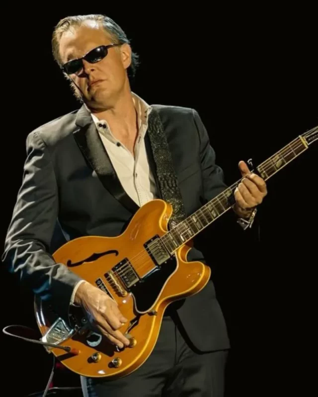 1731337866 268 Joe Bonamassa measurements bio height weight shoe size.webp