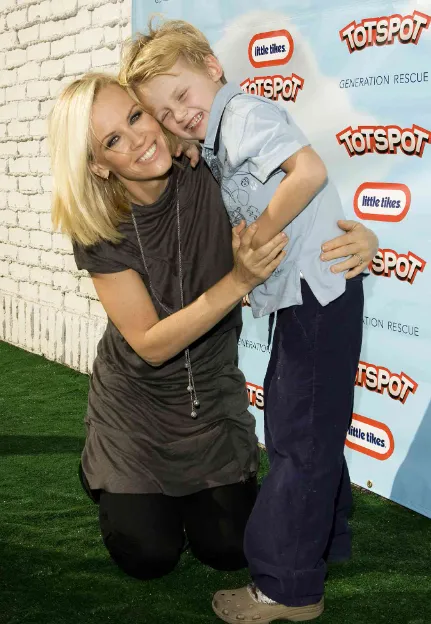 jenny mccarthy son