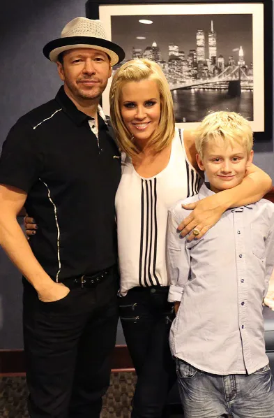 jenny mccarthy son