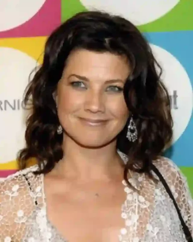 Daphne Zuniga Measurements bio height weight shoe and bra size.webp