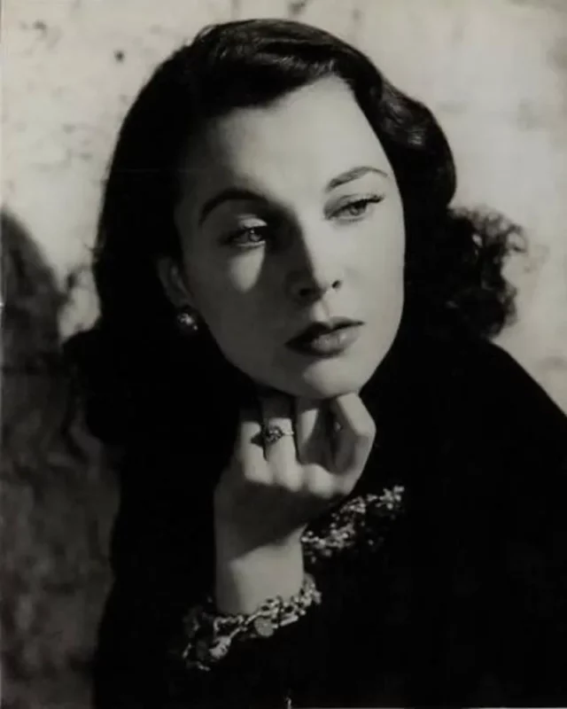 Vivien Leigh measurements bio height weight shoe and bra size.webp